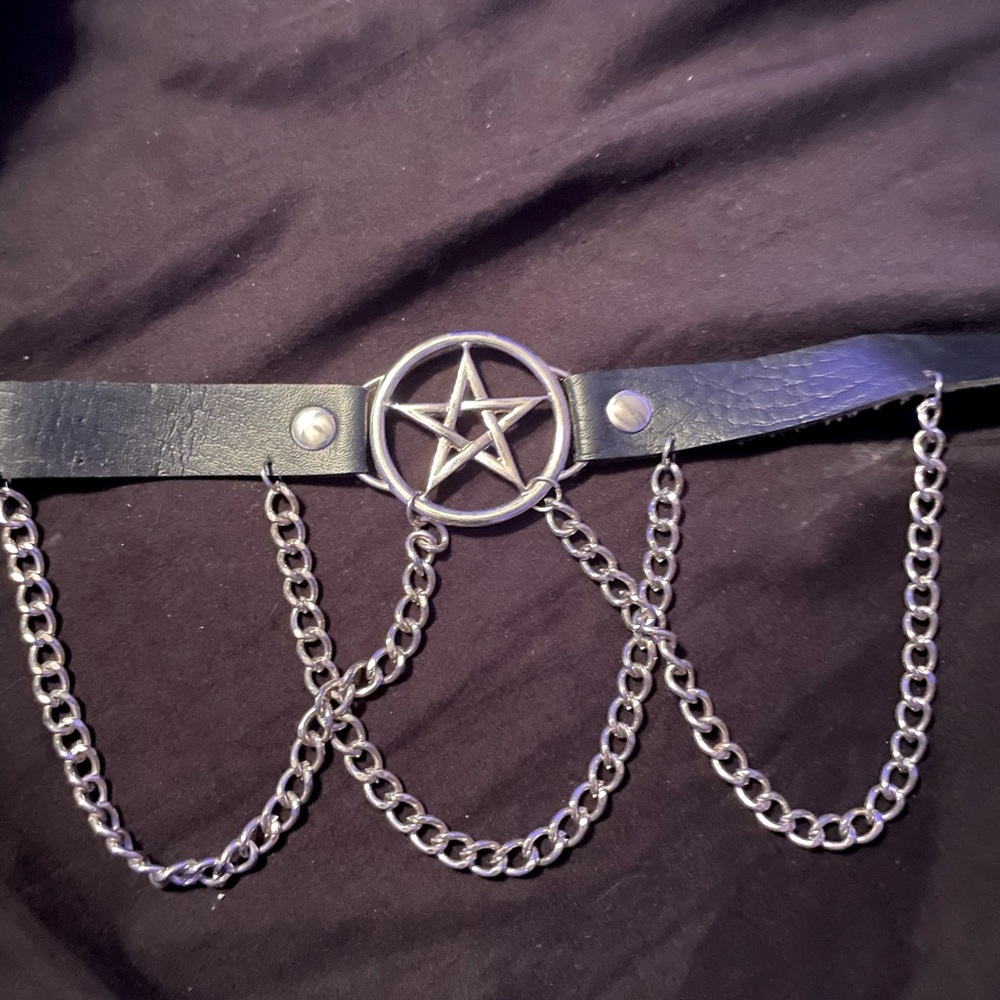Pentacle choker
